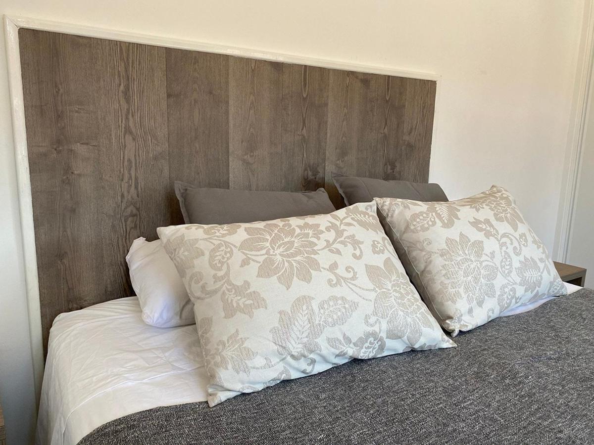 ויגו O Largo Rooms מראה חיצוני תמונה